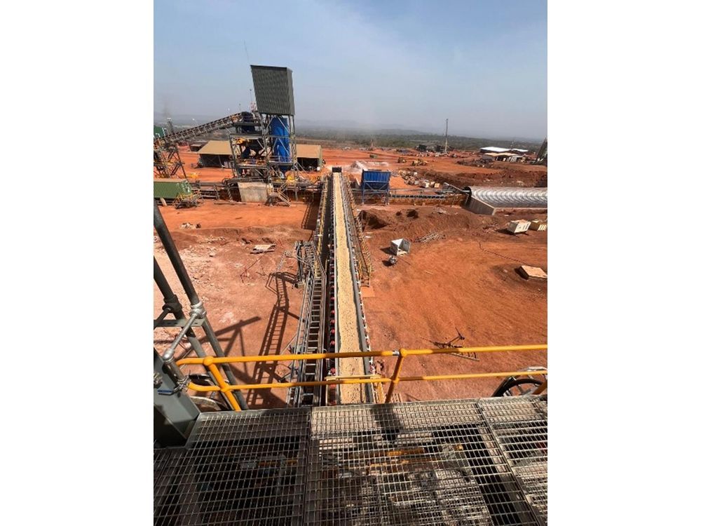 kiniero-delivers-first-ore-to-mill-and-commences-operations