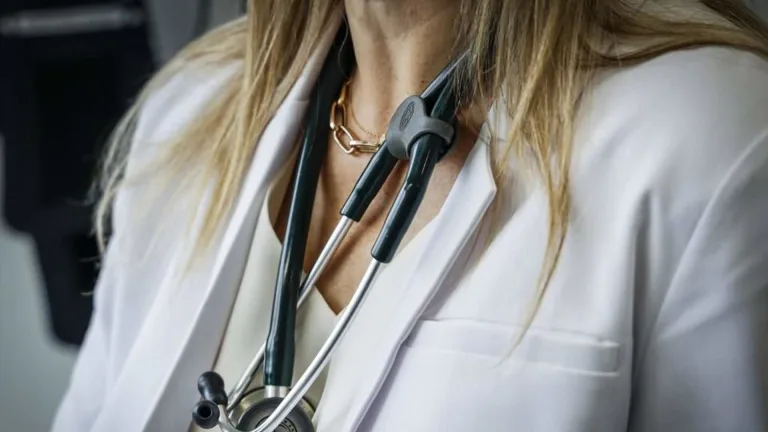 Canada's Health Ministers Confront Funding Crisis Ahead of Budget