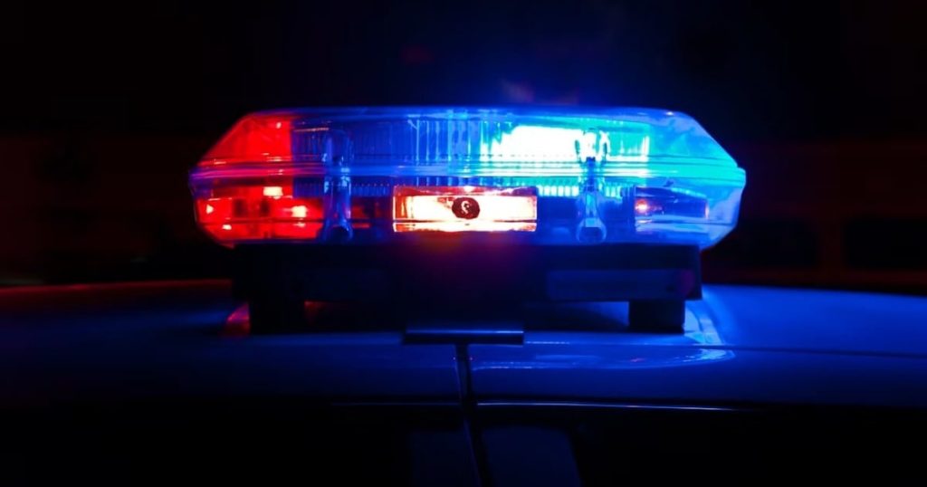 Teens Overrun Aurora Mall, Looting Stores as Police Respond with Force